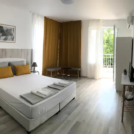 Akra Hotel Chernomorets