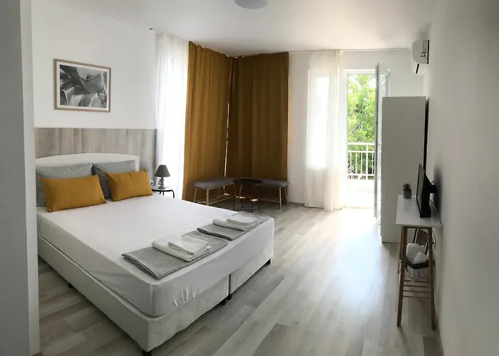 Akra Hotel Chernomorets